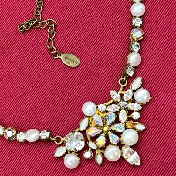 Sorrelli Signed Antique Gold-Tone Crystal & Faux Pearl Necklace - Picture 10 of 16